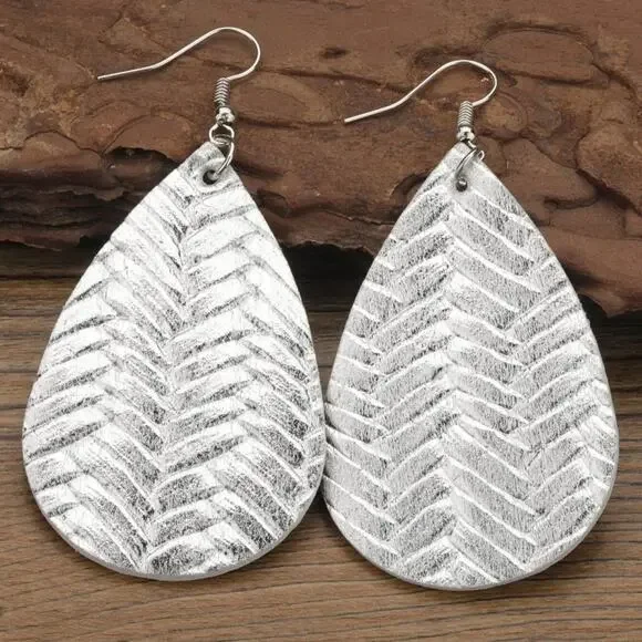 NEW Set of 3 pairs Water Drop Earrings Multicolor Blue, Silver, Gold - Picture 3 of 5